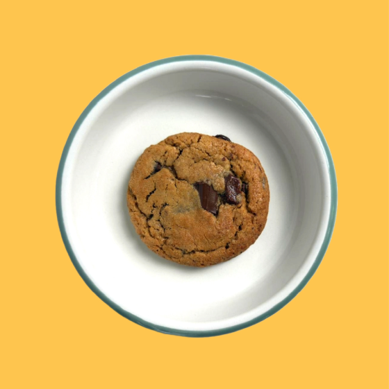 cookie kake's sur une assiette pour micro-ondes